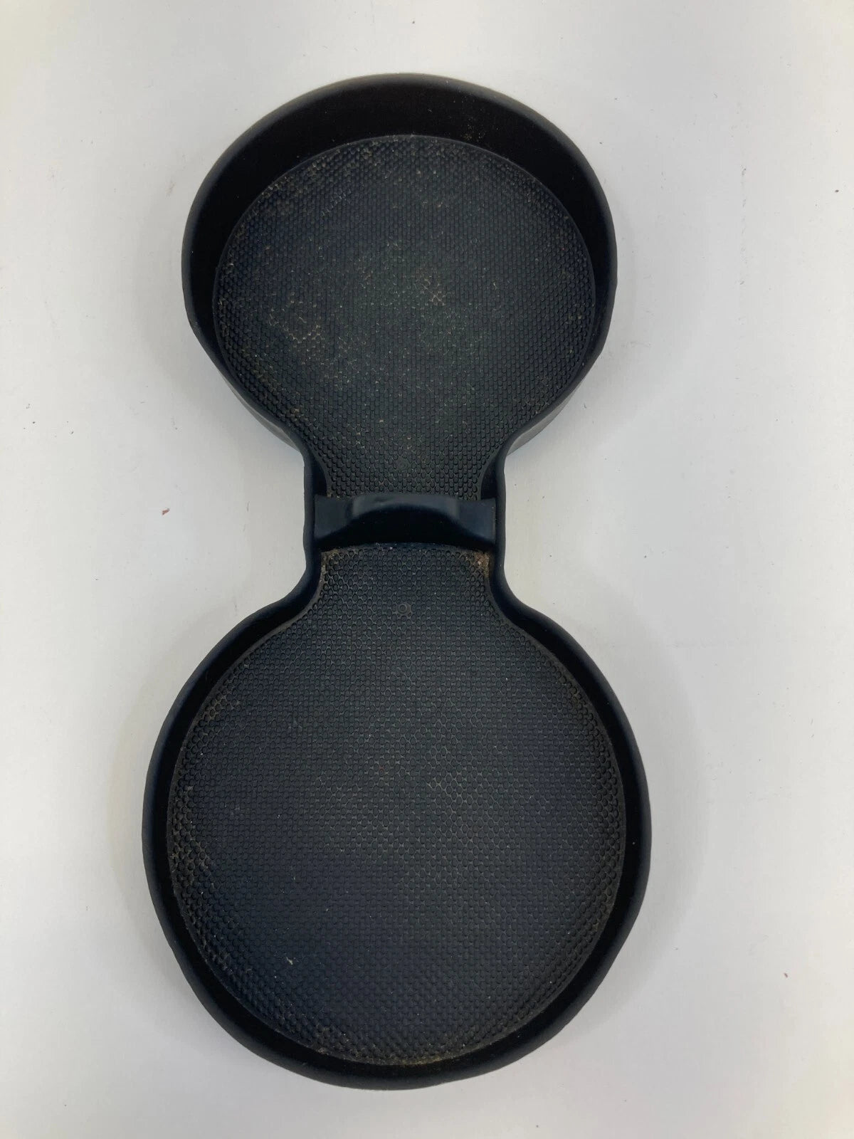 05-07 KIA SPORTAGE FRONT CENTER CONSOLE CUP HOLDER RUBBER MAT INSERT 84628-1F000