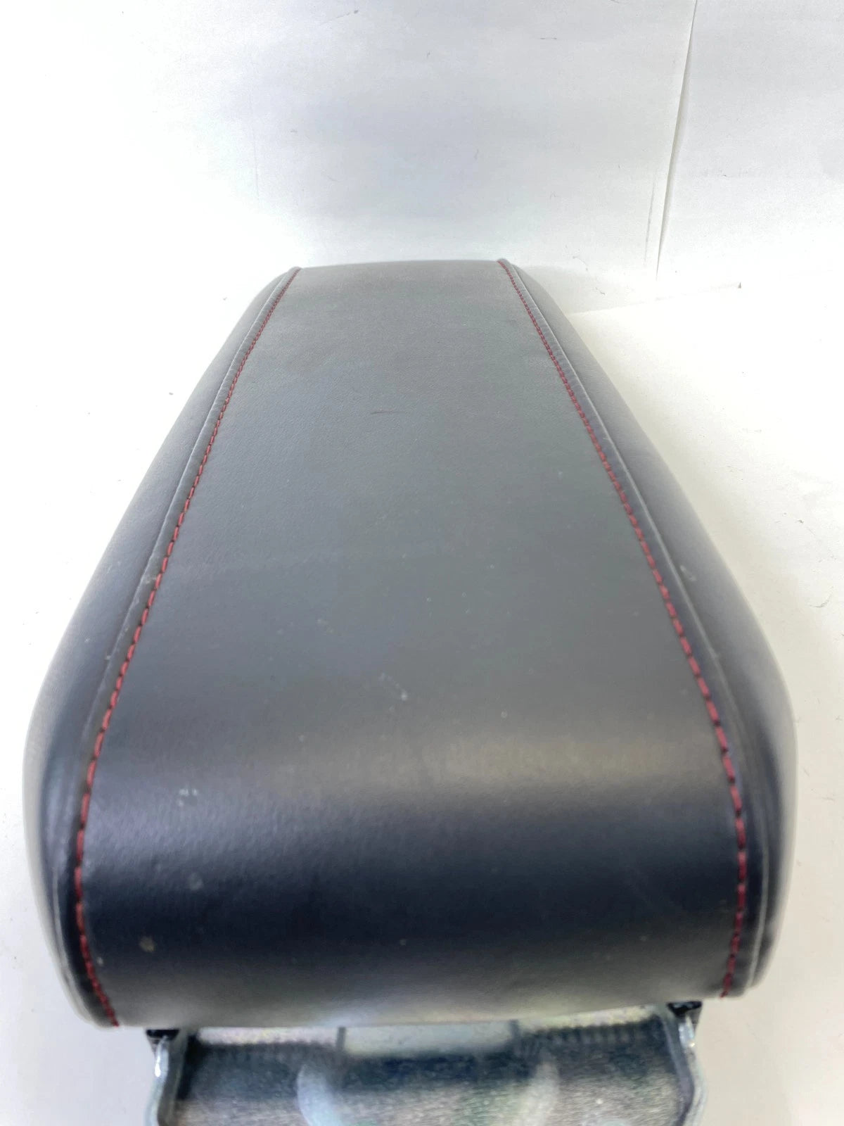 10-15 CHEVY EQUINOX GMC TERRAIN CENTER CONSOLE ARMREST ARM REST DOOR LID OEM