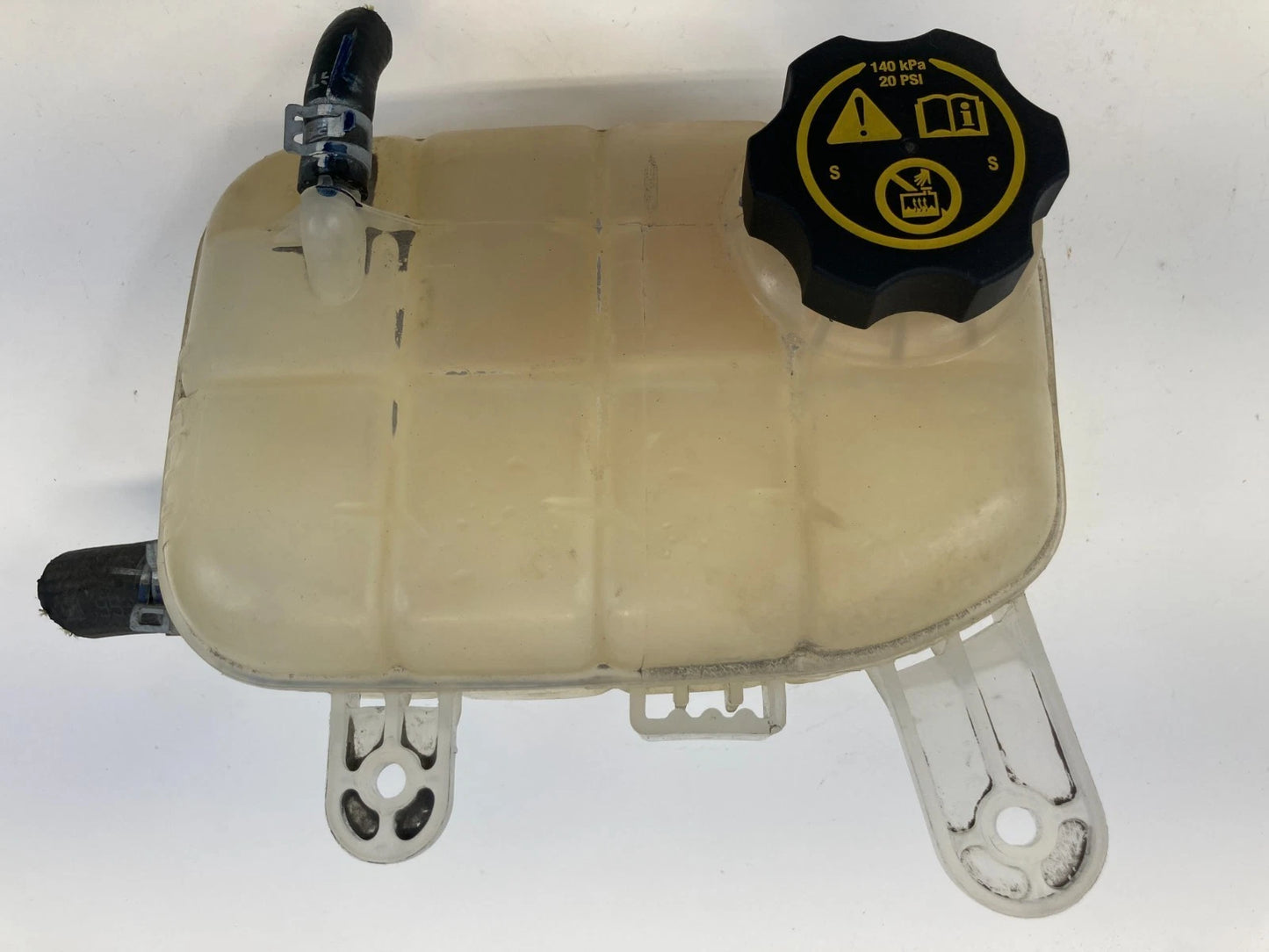15-21 CHEVROLET TRAX 1.4L ENGINE COOLANT EXPANSION RESERVOIR TANK 95269001 OEM