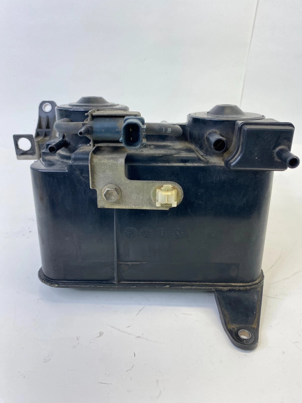 1996-2000 TOYOTA 4RUNNER 3.4L V6 AT FUEL VAPOR CHARCOAL CANISTER 184600-1960 OEM