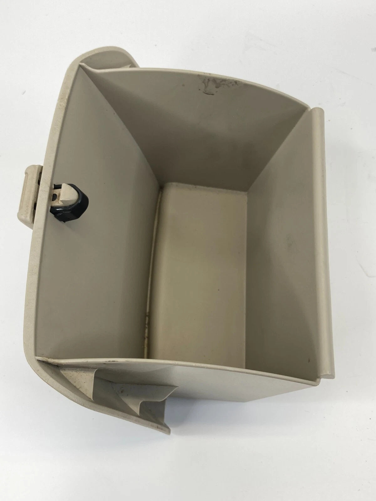 2001-2007 TOYOTA HIGHLANDER REAR CENTER CONSOLE STORAGE POCKET 58912-48030 OEM