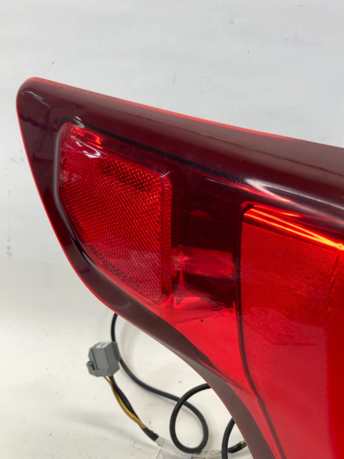 2016-2019 FORD POLICE INTERCEPTOR UTILITY REAR LEFT SIDE TAILLIGHT TAIL LAMP OEM
