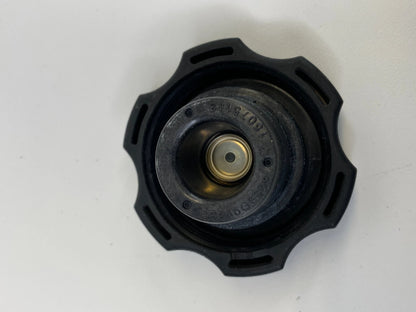 2010-2017 GMC TERRAIN RADIATOR EXPANSION COOLANT RESERVOIR TANK CAP 15075118 OEM
