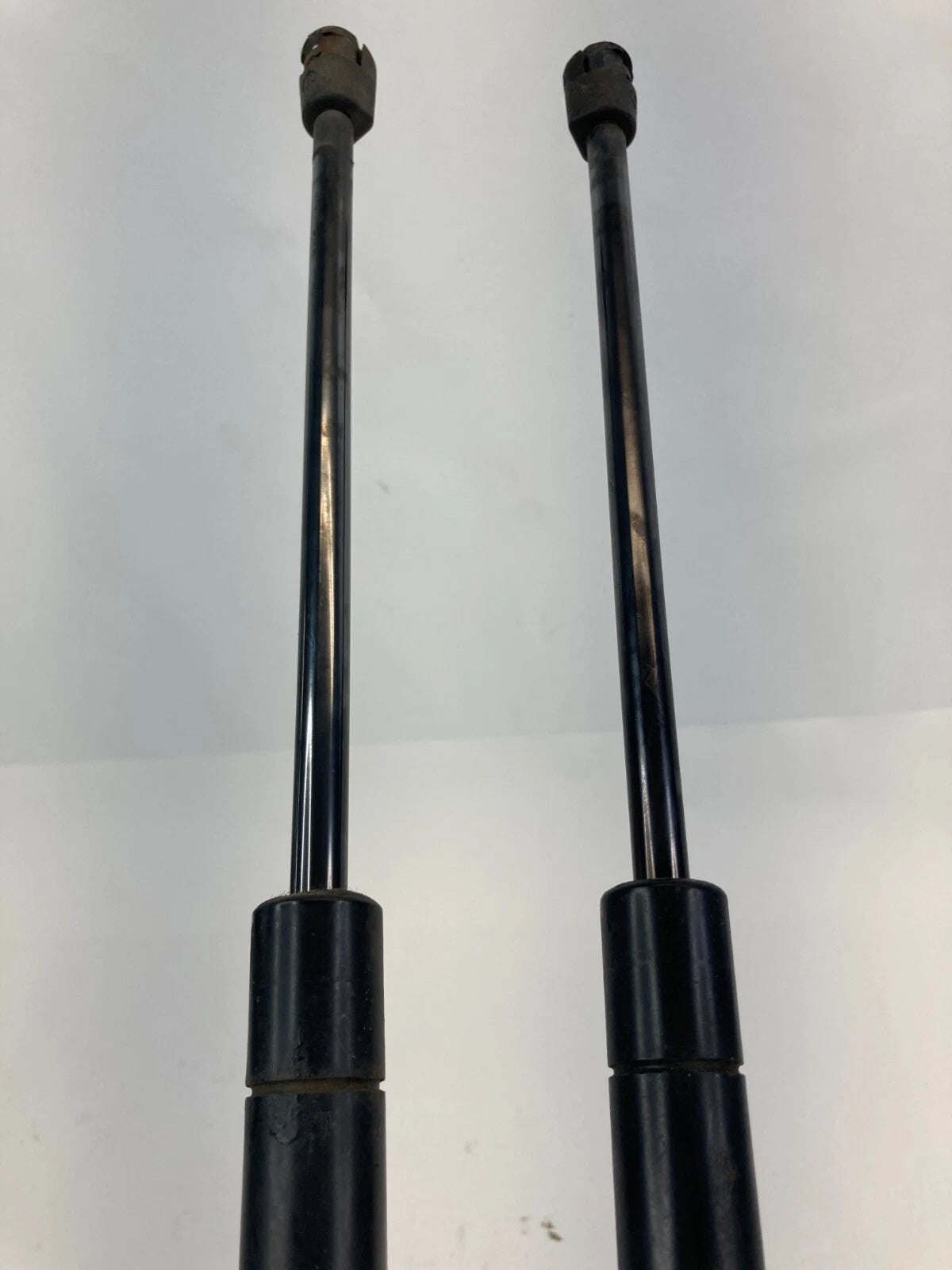 12-15 RAM CARGO VAN REAR LIFTGATE LIFT SUPPORTS SHOCK STRUTS PAIR SET 4589654AC