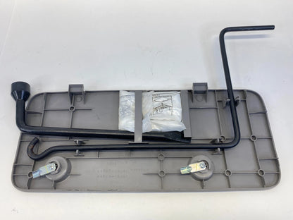 2004-2010 TOYOTA SIENNA EMERGENCY SPARE TIRE JACK & TOOL KIT 64707-AE010 OEM