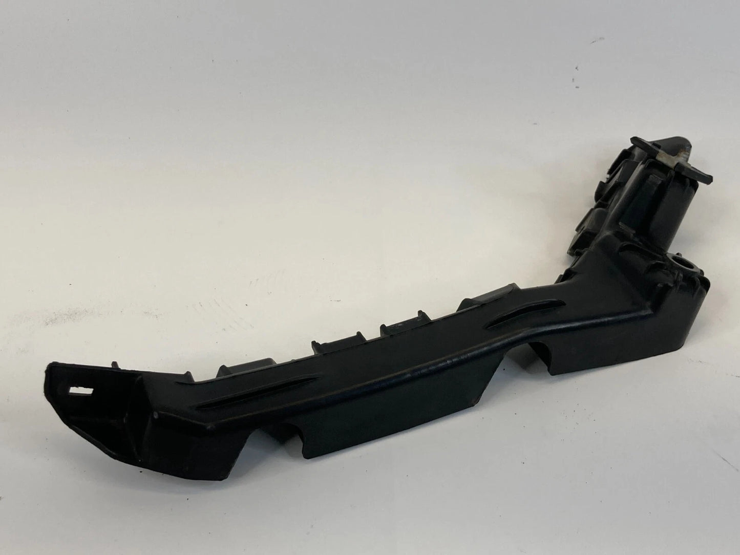2010-2017 CHEVROLET EQUINOX FRONT LEFT DRIVER SIDE BUMPER BRACKET COVER RETAINER