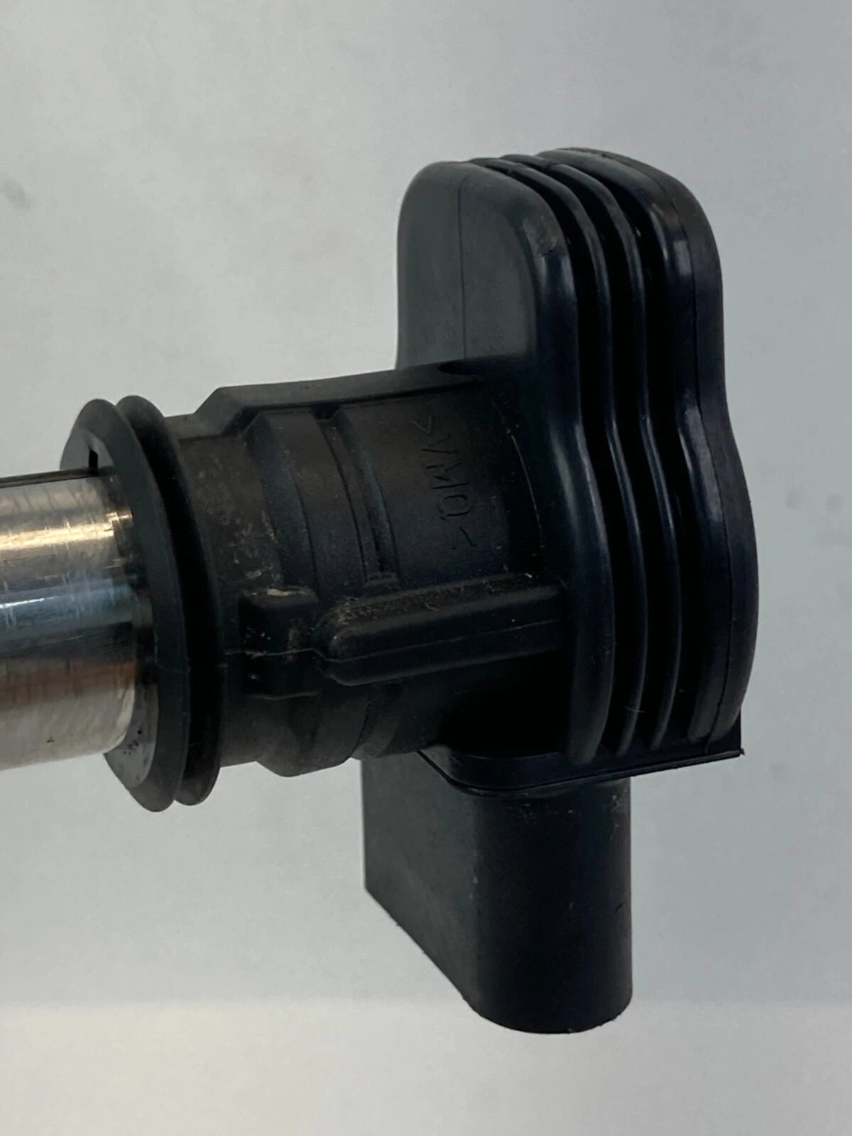 2006-2013 AUDI A3 HATCHBACK 2.0L L4 16V ENGINE IGNITION COIL 07K-905-715-G OEM