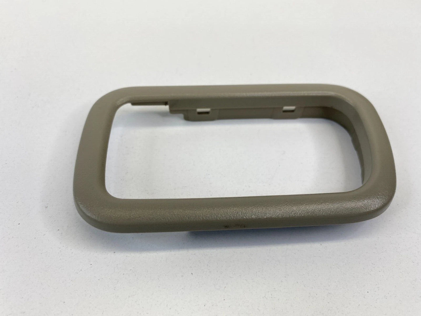 2003 03 INFINITI QX4 REAR RIGHT SIDE INTERIOR DOOR HANDLE COVER BEZEL TRIM OEM