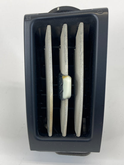 2008-2012 Land Rover LR2 Dash Right Side Outer A/C Air Vent Grille 6H52-01816-AC