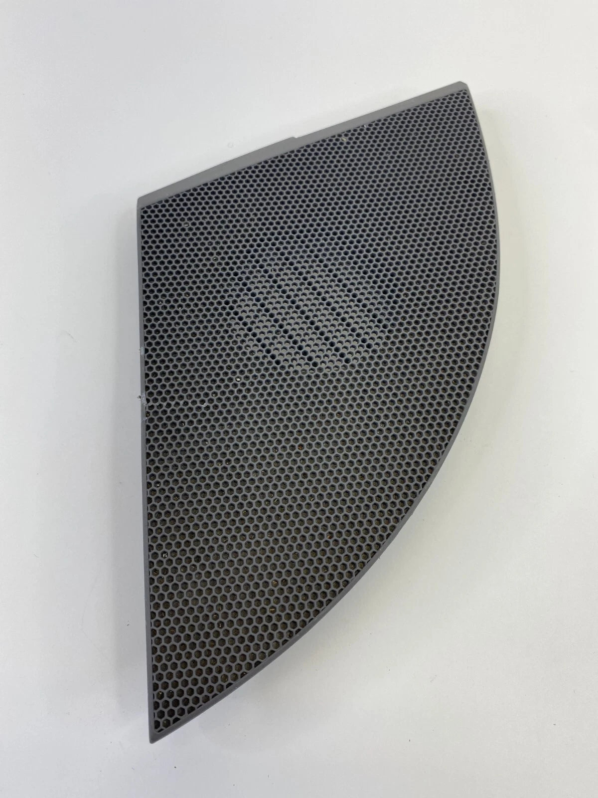 04-10 TOYOTA SIENNA UPPER DASH LEFT SIDE SPEAKER TRIM GRILL COVER 55472-AE010