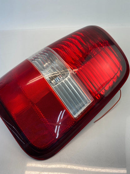 2004-2008 Ford F-150 Right Passenger Side Tail Light Taillight Lamp 4L34I3B504A