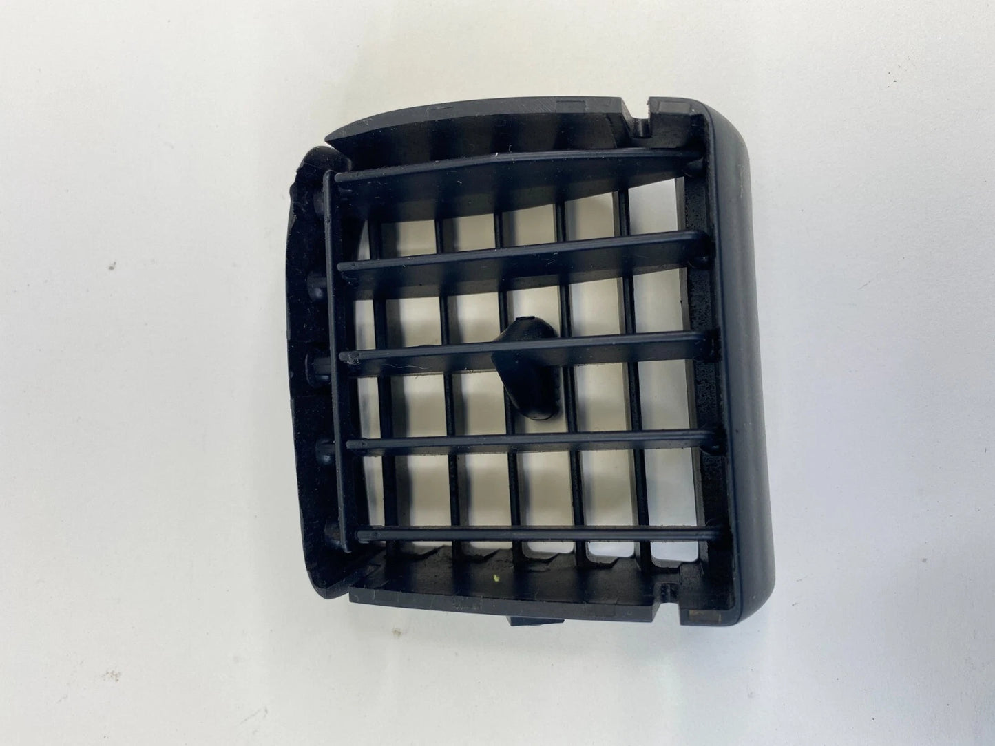 00-06 TOYOTA TUNDRA DOUBLE CAB RIGHT PASSENGER DASH AC AIR VENT OUTLET GRILLE