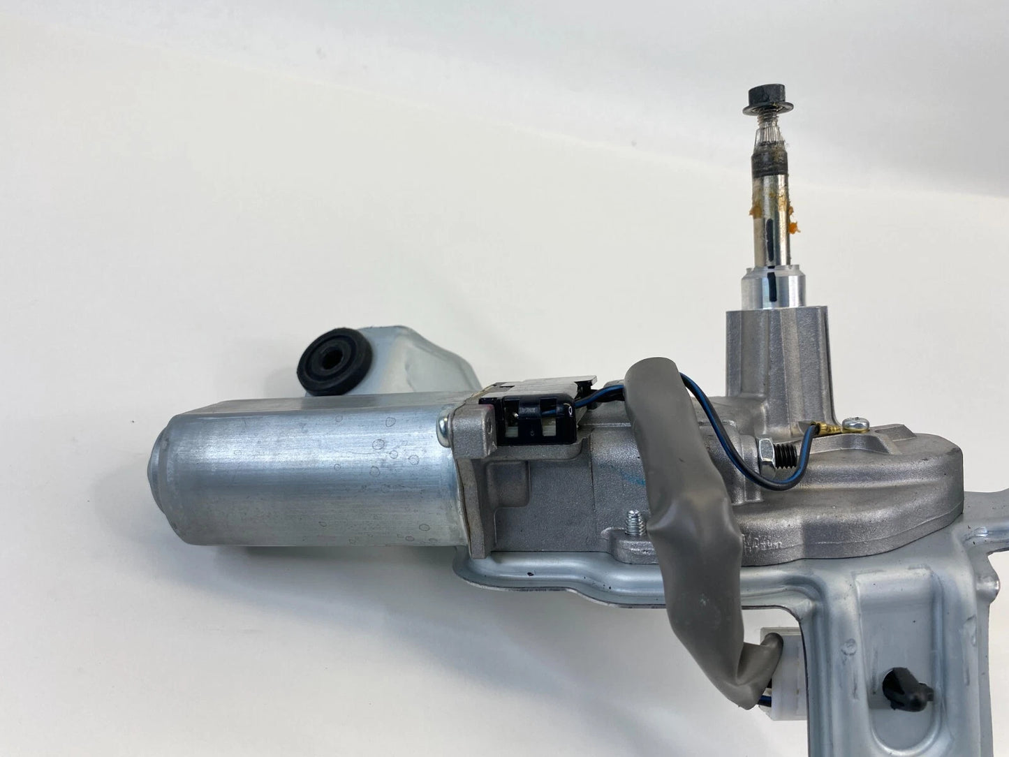 2012-2019 KIA RIO REAR WINDSHIELD WIPER MOTOR ASSEMBLY 98700-1W000 OEM