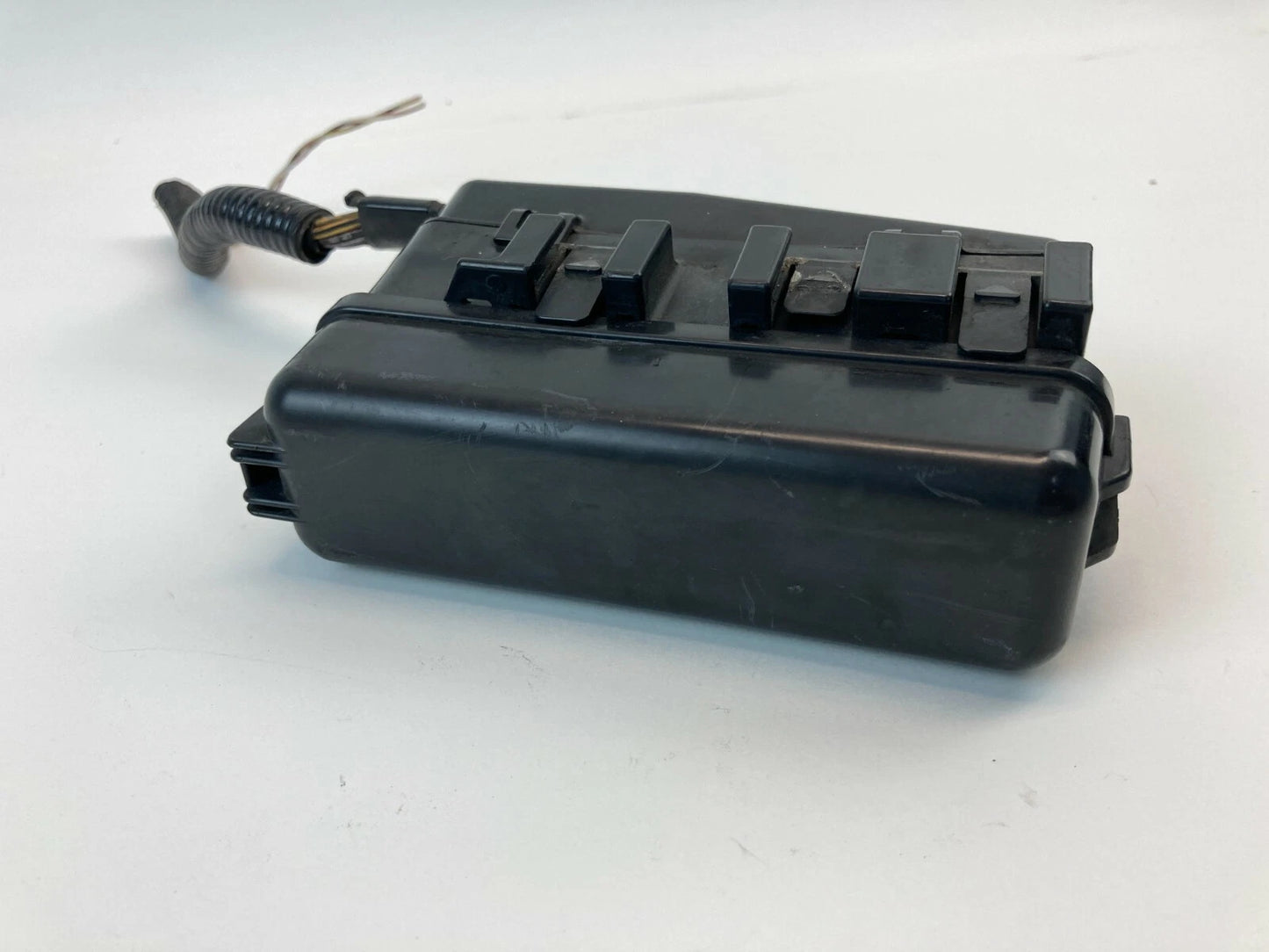 2007 2008 2009 MAZDA CX-7 CX7 FRONT RIGHT PASSENGER FUSE BOX RELAY ASSEMBLY OEM