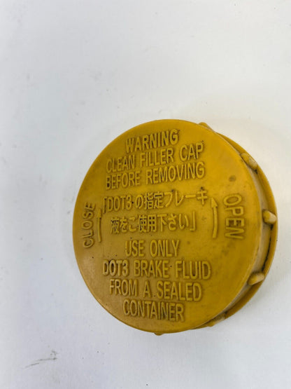 2002-2004 Nissan Pathfinder Brake Master Cylinder Fluid Reservoir Tank Cap OEM