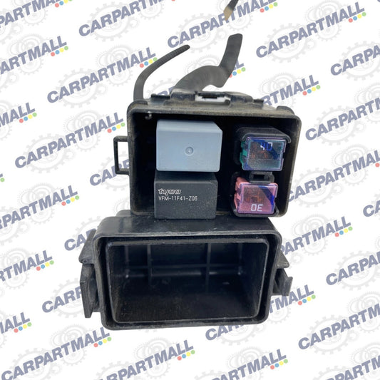 99-04 Honda Odyssey 3.5L V6 AT Small Engine Fuse Relay Box VFM-11F41-Z06 OEM