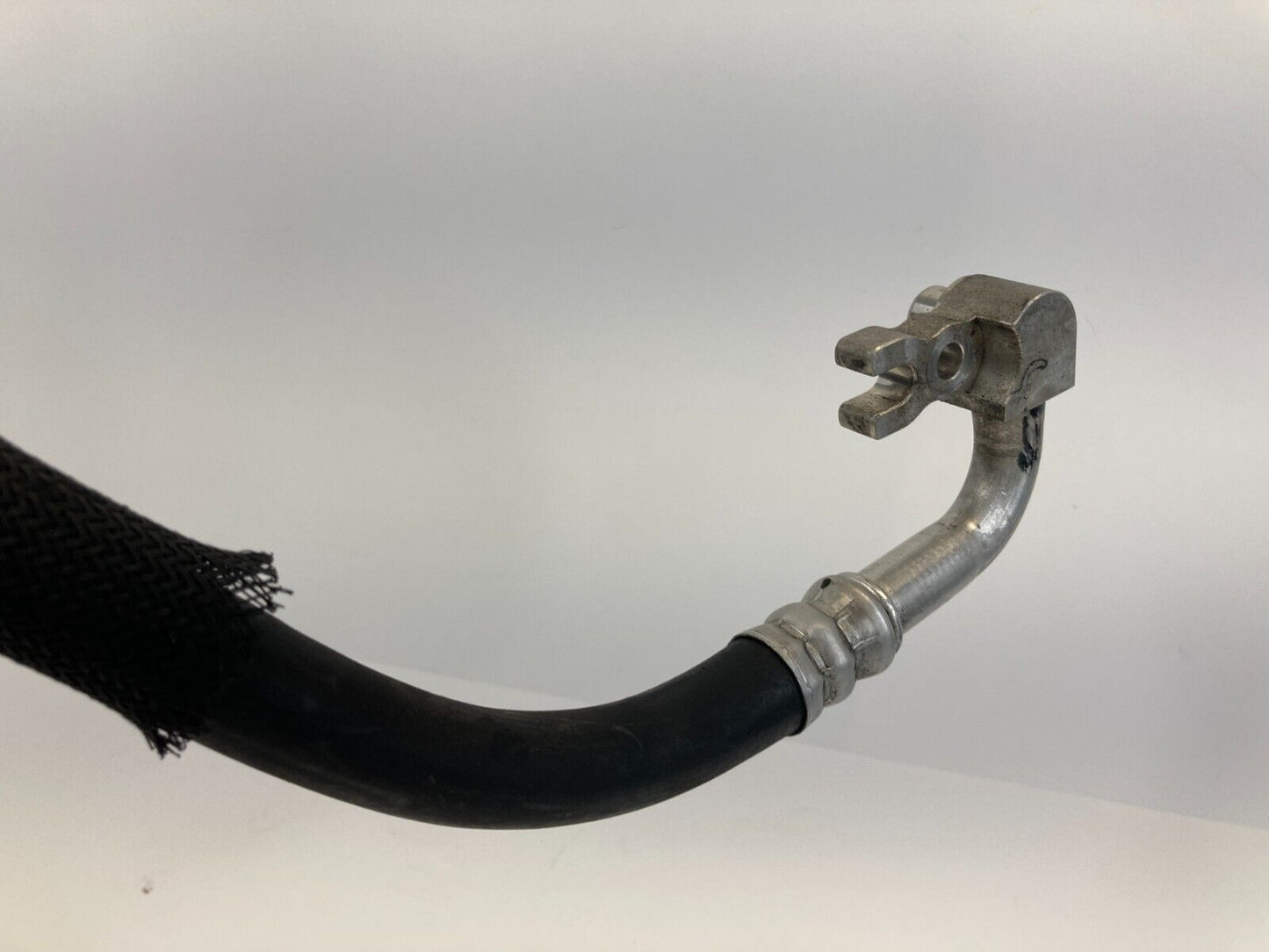 13-16 Dodge Dart 1.4 Turbo A/C AC Air Conditioning Refrigerant Suction Line Hose