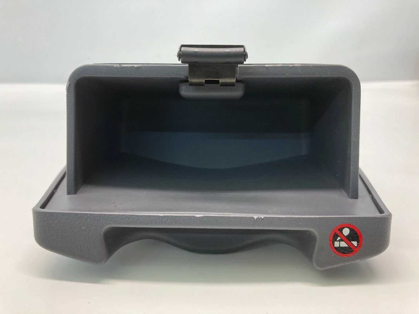 2005-2009 HYUNDAI TUCSON CENTER CONSOLE REAR STORAGE COMPARTMENT POCKET OEM