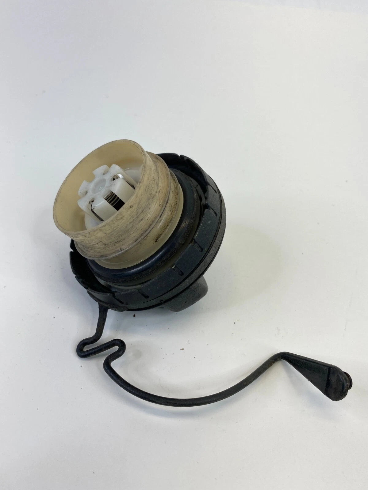 2004-2008 TOYOTA SOLARA FUEL FILLER GAS TANK CAP LID COVER OEM