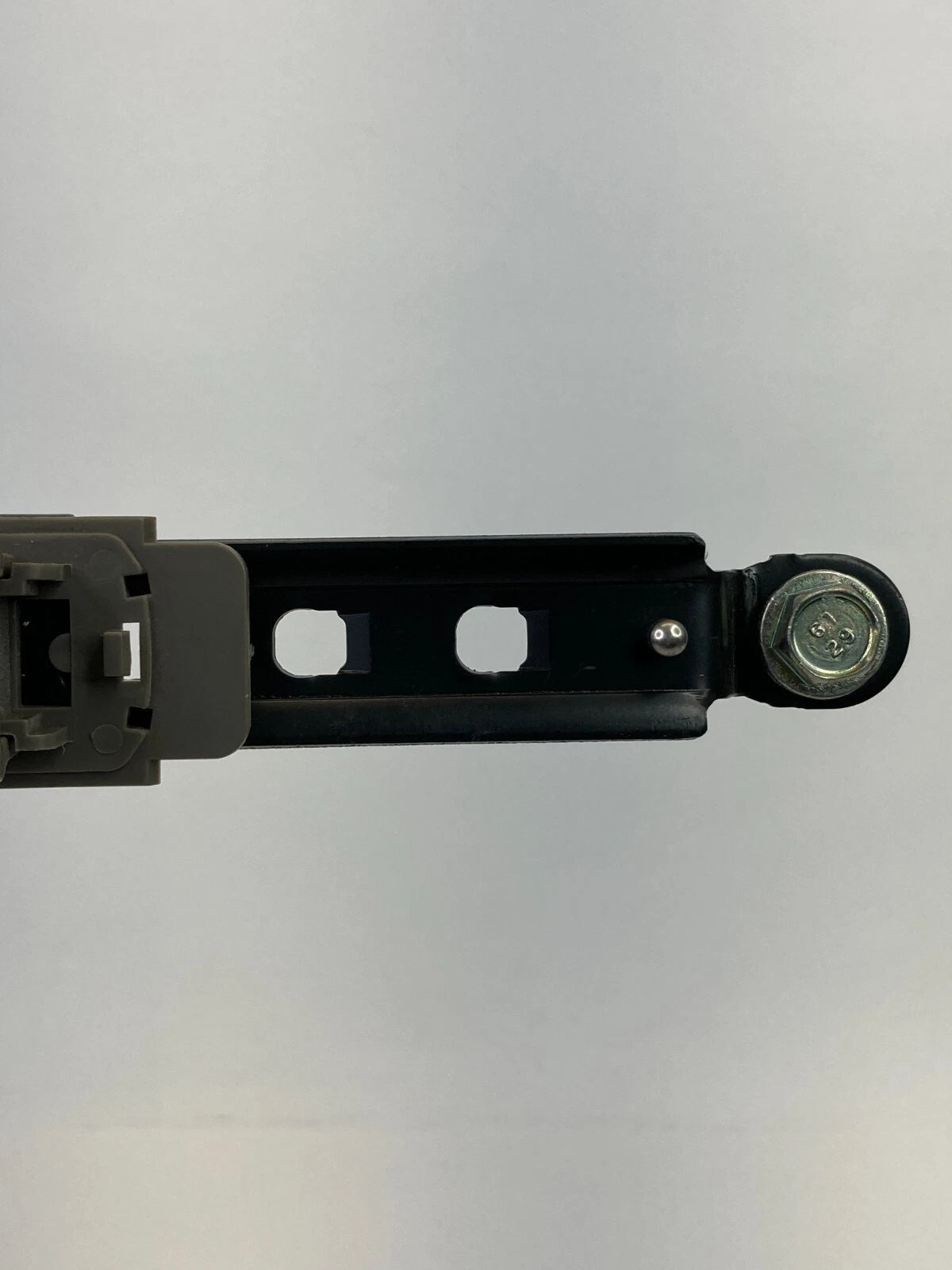 2003 2004 2005 2006 2007 NISSAN MURANO LEFT DRIVER SIDE SEAT BELT ADJUSTER OEM