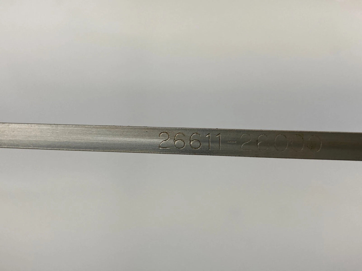 2001-2011 HYUNDAI ACCENT SEDAN 1.6L AT ENGINE OIL DIPSTICK DIP STICK 26611-26000