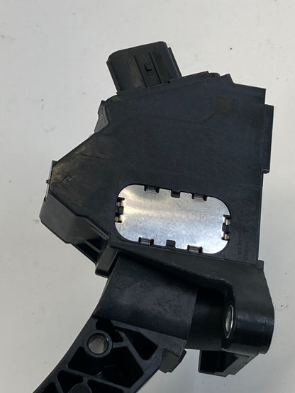 2014-2019 Toyota Corolla Gas Accelerator Pedal Assembly 78110-02250 OEM