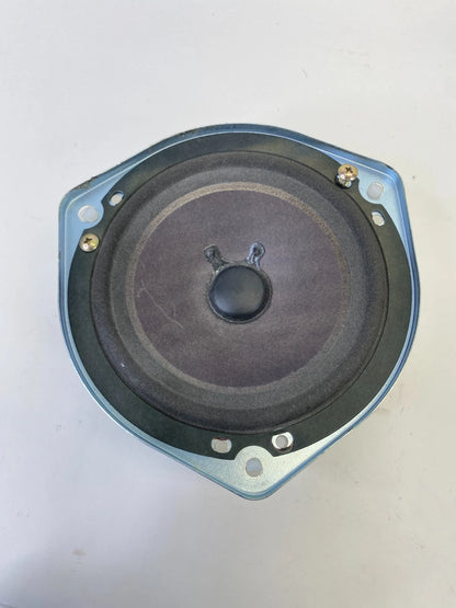 2003-2008 HONDA PILOT REAR RIGHT SIDE DOOR SPEAKER ASSY 39120-S3V OEM