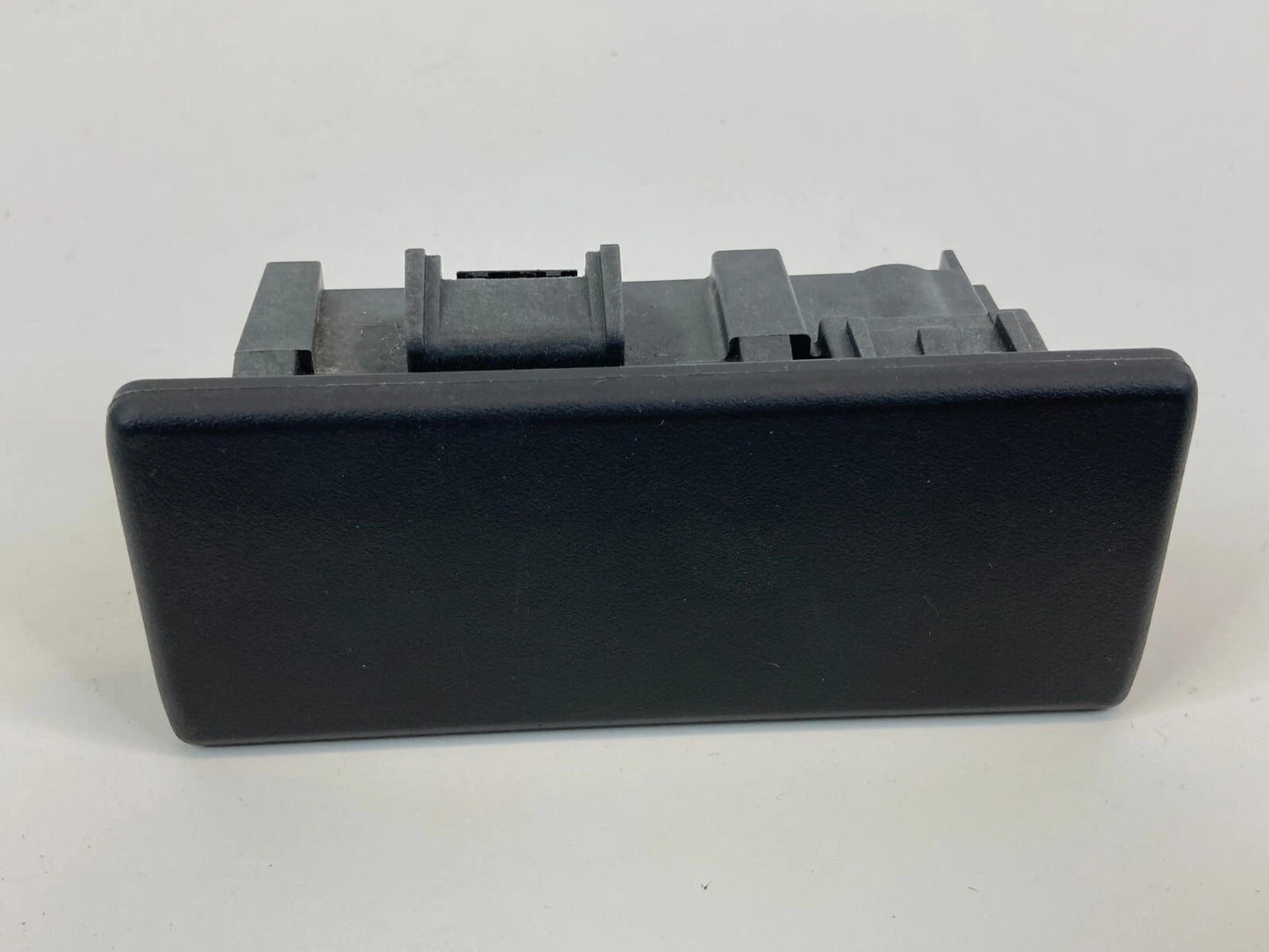 2007-2017 JEEP PATRIOT COMPASS GLOVE BOX COMPARTMENT LOCK LATCH HANDLE OEM