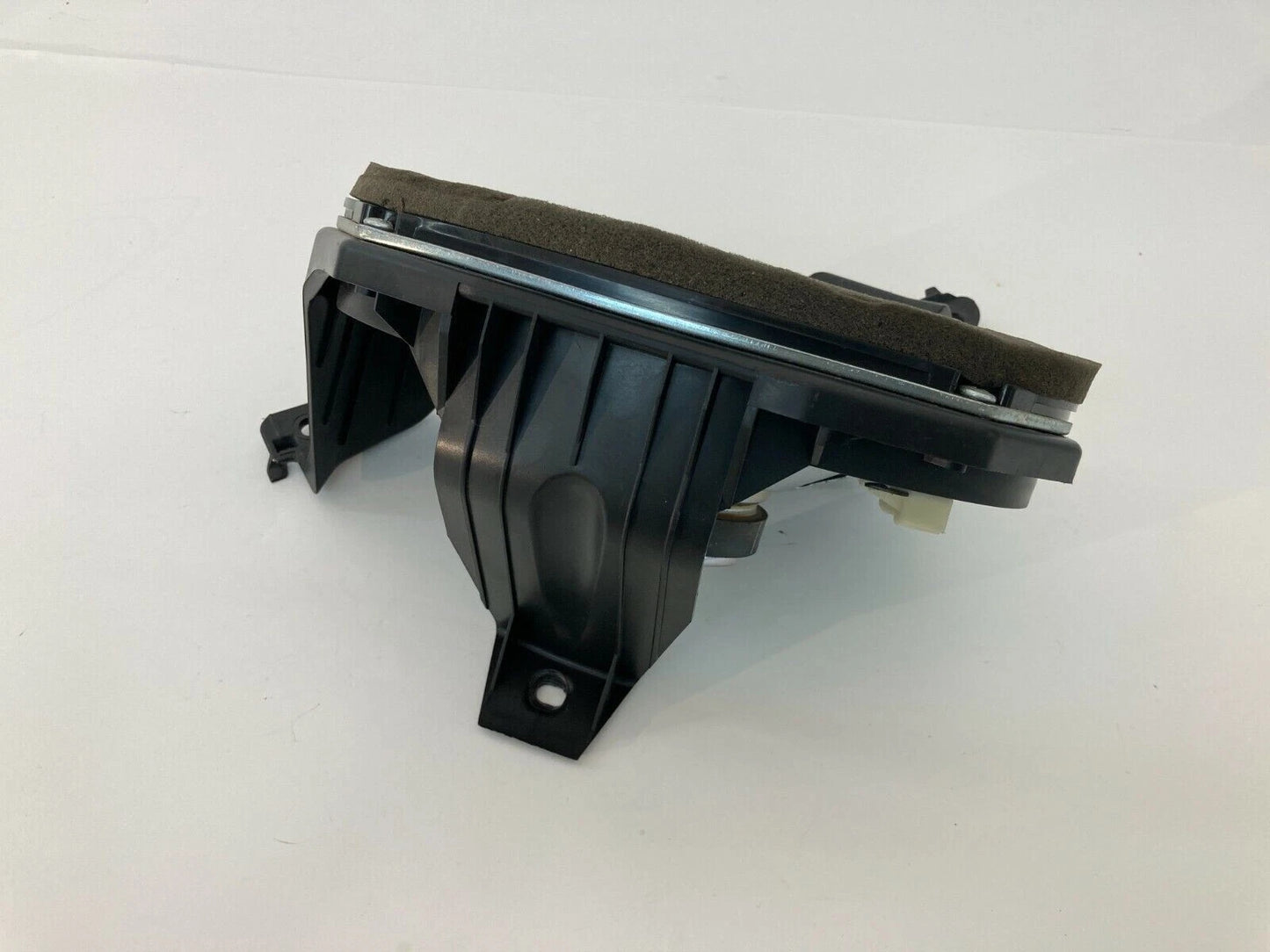 2007 2008 HYUNDAI ENTOURAGE REAR QUARTER LEFT SPEAKER ASSEMBLY 96350-4D001 OEM