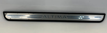2007-2013 NISSAN ALTIMA FRONT LEFT DOOR SCUFF SILL TRIM PLATE 999M1-UT000 OEM