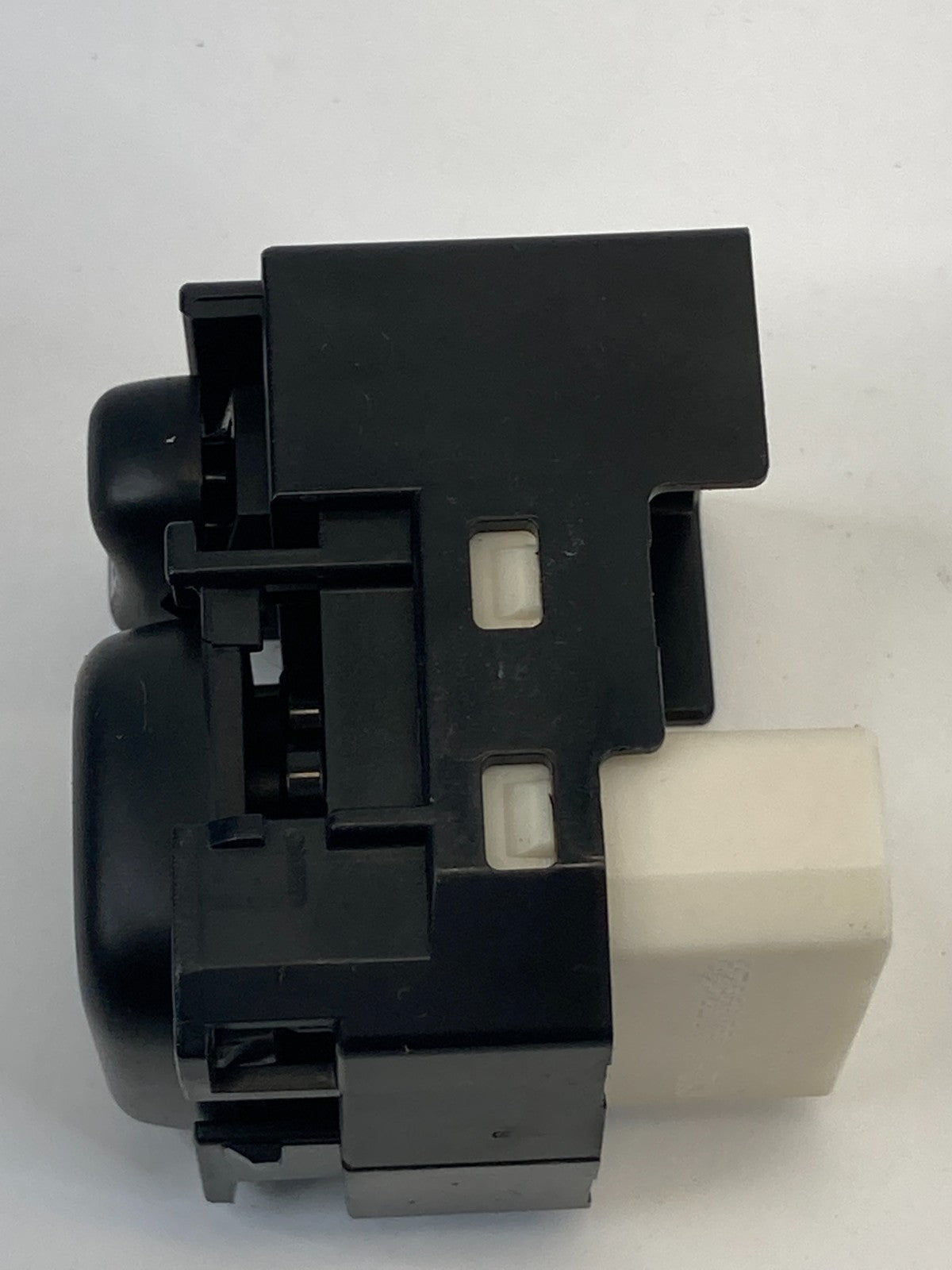 2005-2012 Toyota Avalon Front Power Mirror Control Switch Button 183574 OEM