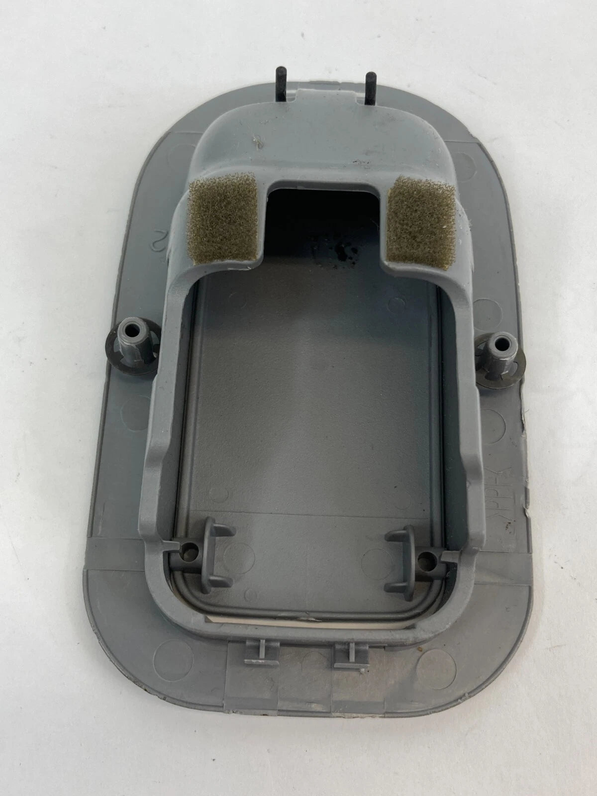 07 08 09 10 HYUNDAI ELANTRA SEDAN REAR SEAT CHILD ANCHOR TRIM COVER CAP OEM