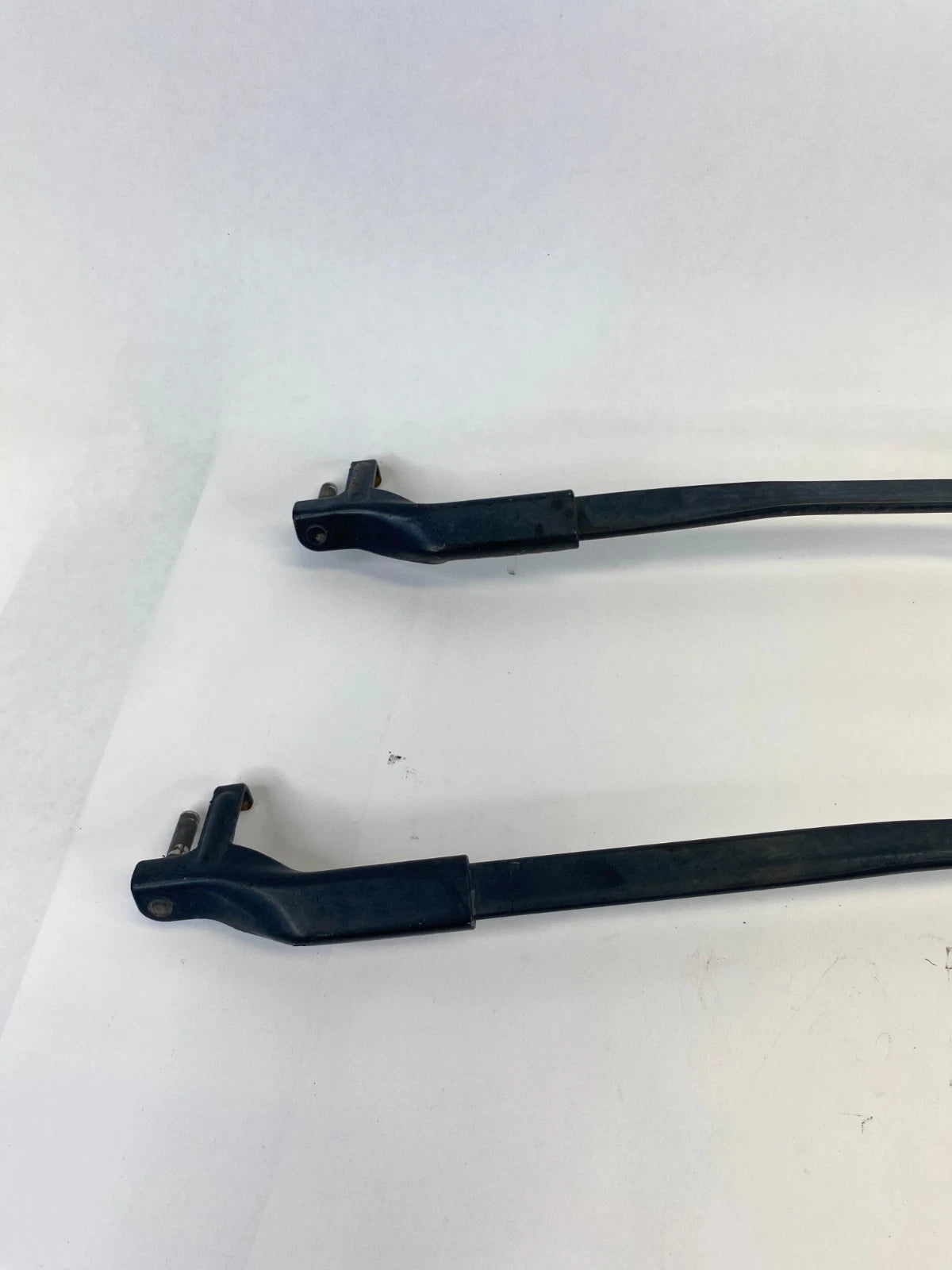 2010-2015 MERCEDES-BENZ GLK350 FRONT LEFT AND RIGHT WINDSHIELD WIPER ARM OEM