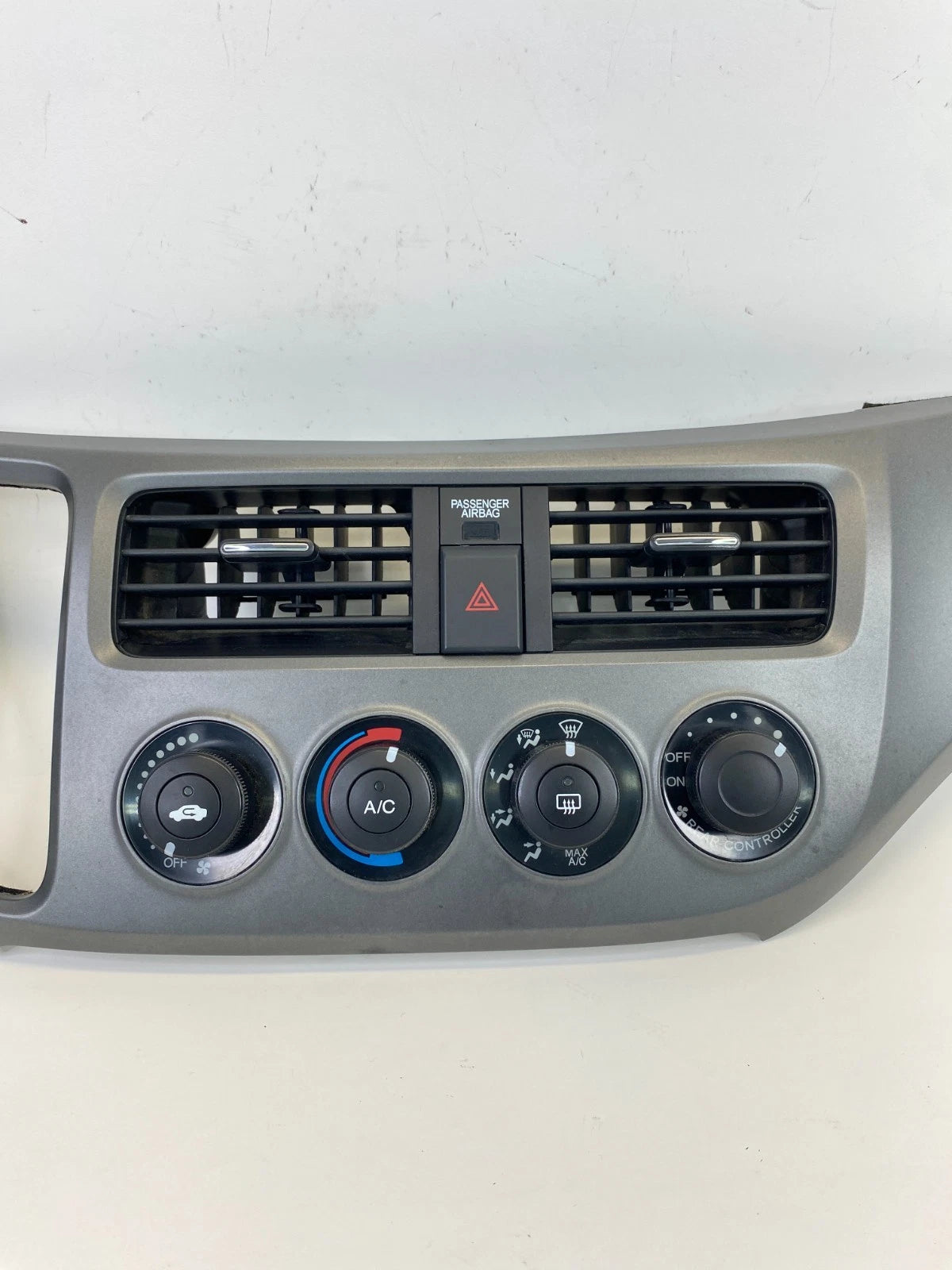 2005-2010 HONDA ODYSSEY MANUAL CLIMATE CONTROL W/ DASH TRIM BEZEL ASSY OEM