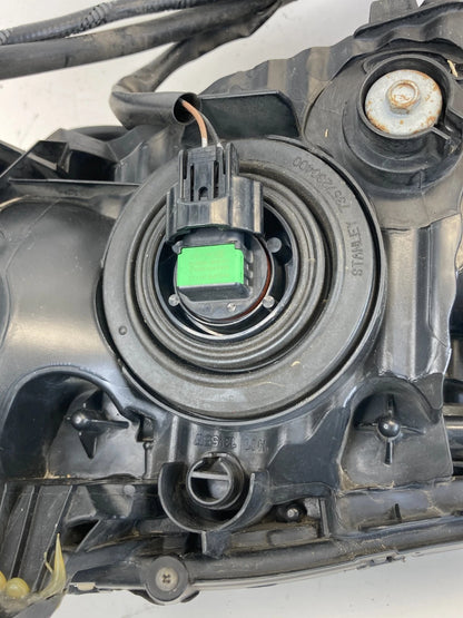 2011 2012 Toyota Avalon Front Right Side Headlight Headlamp Halogen OEM