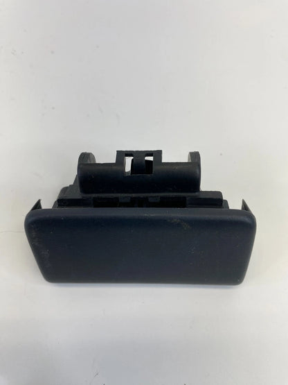 2003 2004 2005 2006 2007 2008 Pontiac Vibe Glove Box Lock Latch Door Handle OEM