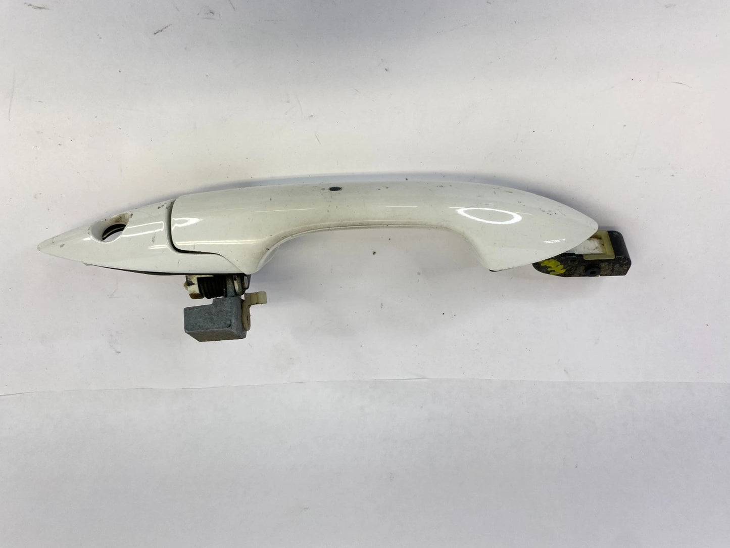 2005-2010 HONDA ODYSSEY FRONT LH DRIVER SIDE EXTERIOR DOOR HANDLE ASSY WHITE OEM
