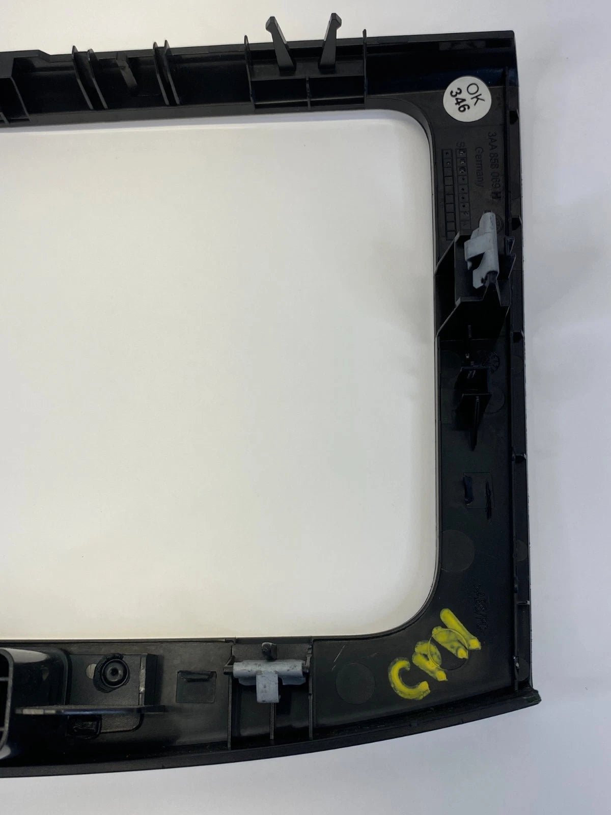 2013-2017 VW VOLKSWAGEN CC CENTER DASH RADIO BEZEL COVER TRIM 3AA-858-069-H OEM