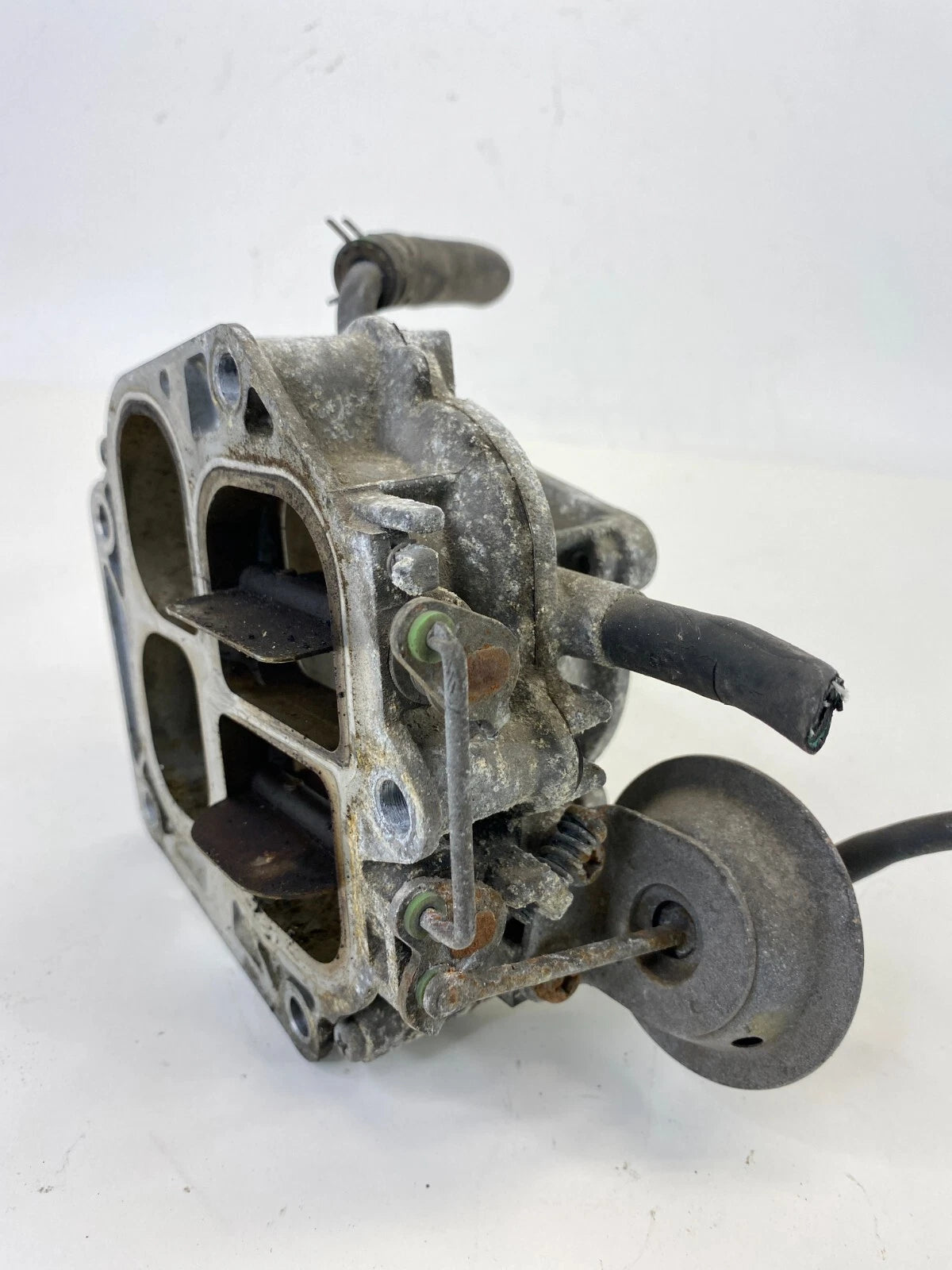 2002 2003 LEXUS ES300 TOYOTA CAMRY 3.0L V6 THROTTLE BODY HOUSING OEM
