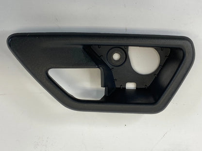 2009 2010 DODGE JOURNEY FRONT LEFT INTERIOR DOOR HANDLE BEZEL TRIM 100000257 OEM