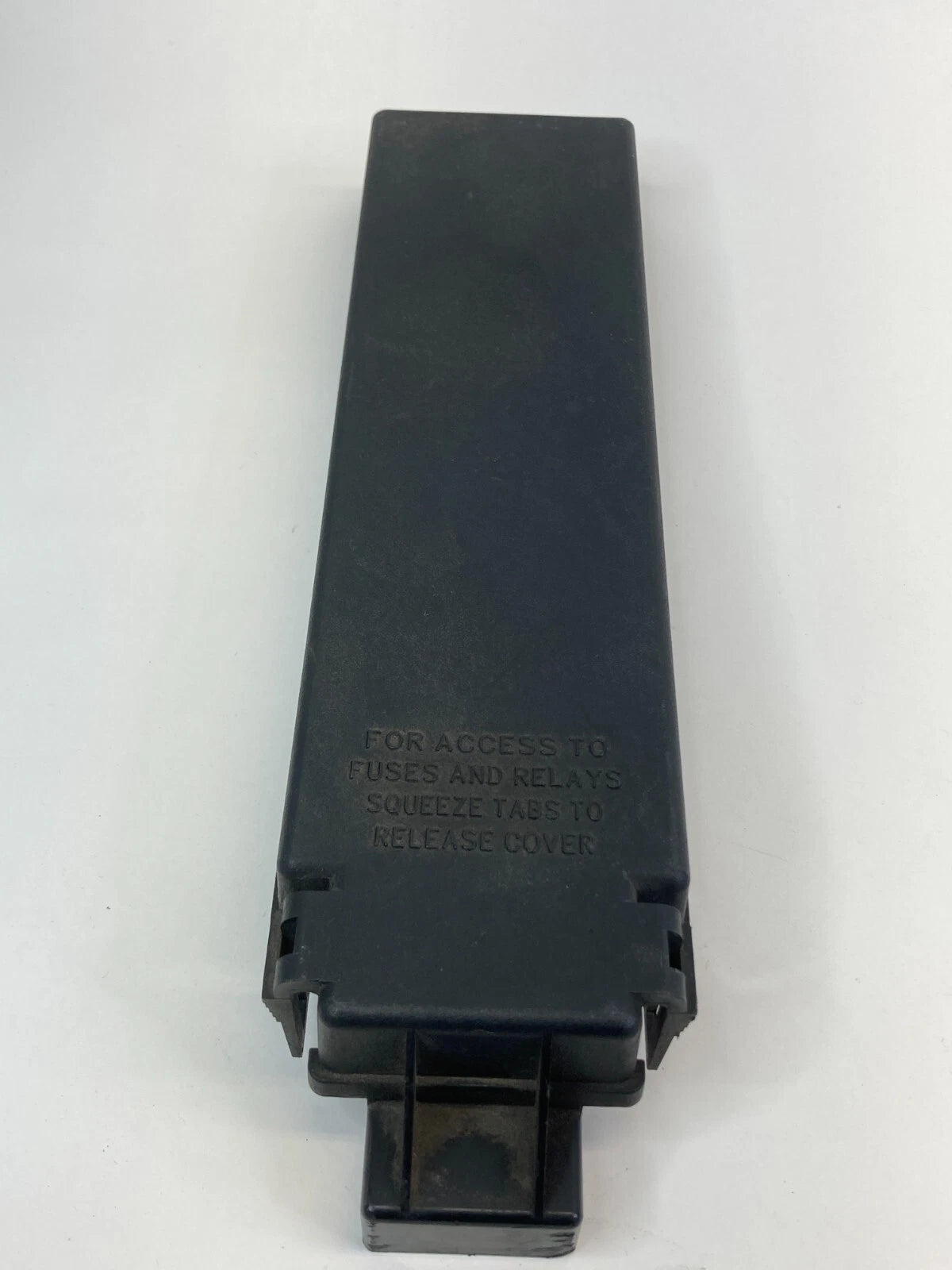 2005 05 JEEP GRAND CHEROKEE 5.7L ENGINE UNDER HOOD FUSE RELAY BOX COVER CAP OEM