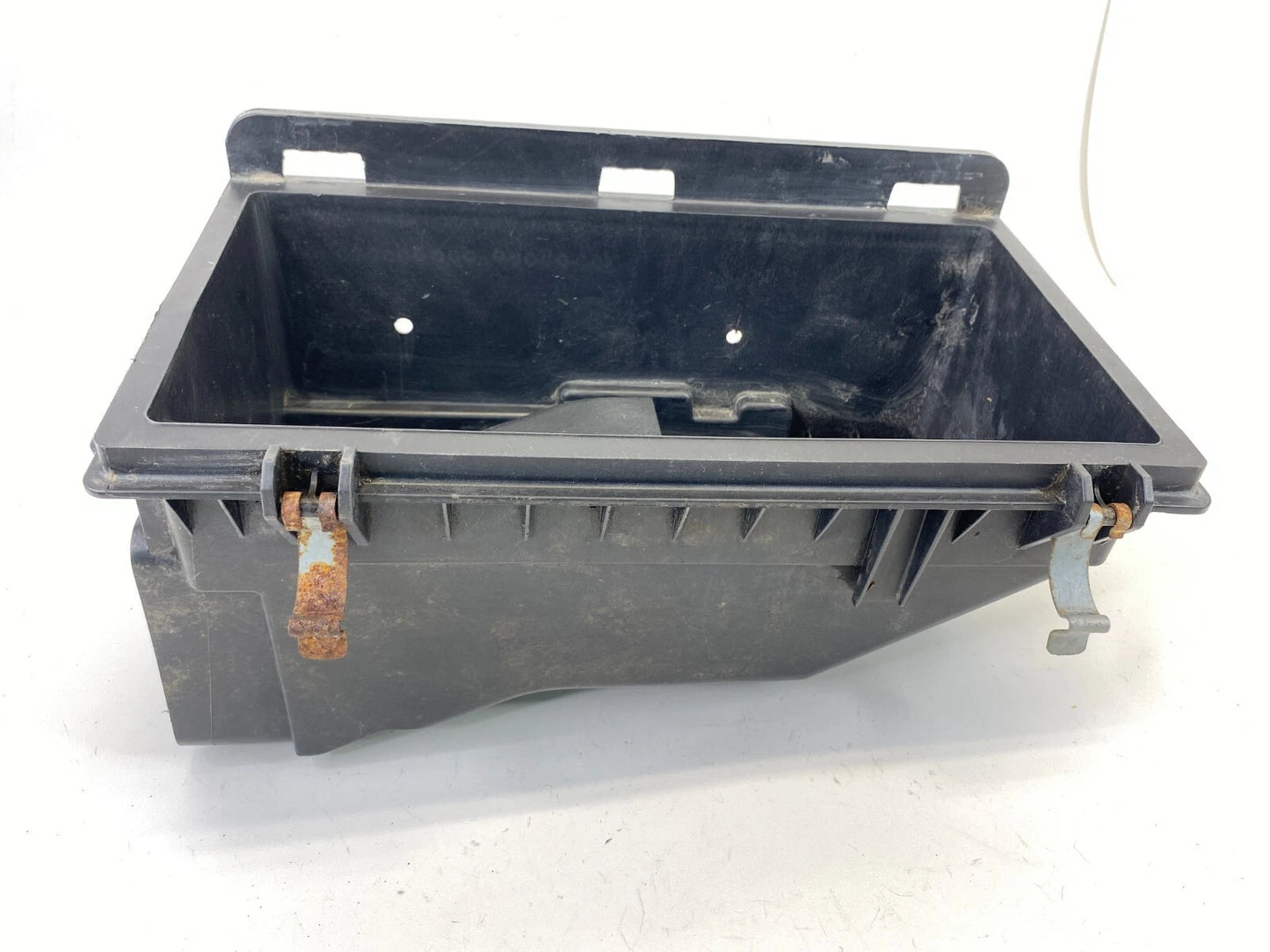 2007 08 2009 DODGE CALIBER 2.0L 16V FWD AIR INTAKE CLEANER BOX LOWER COVER OEM