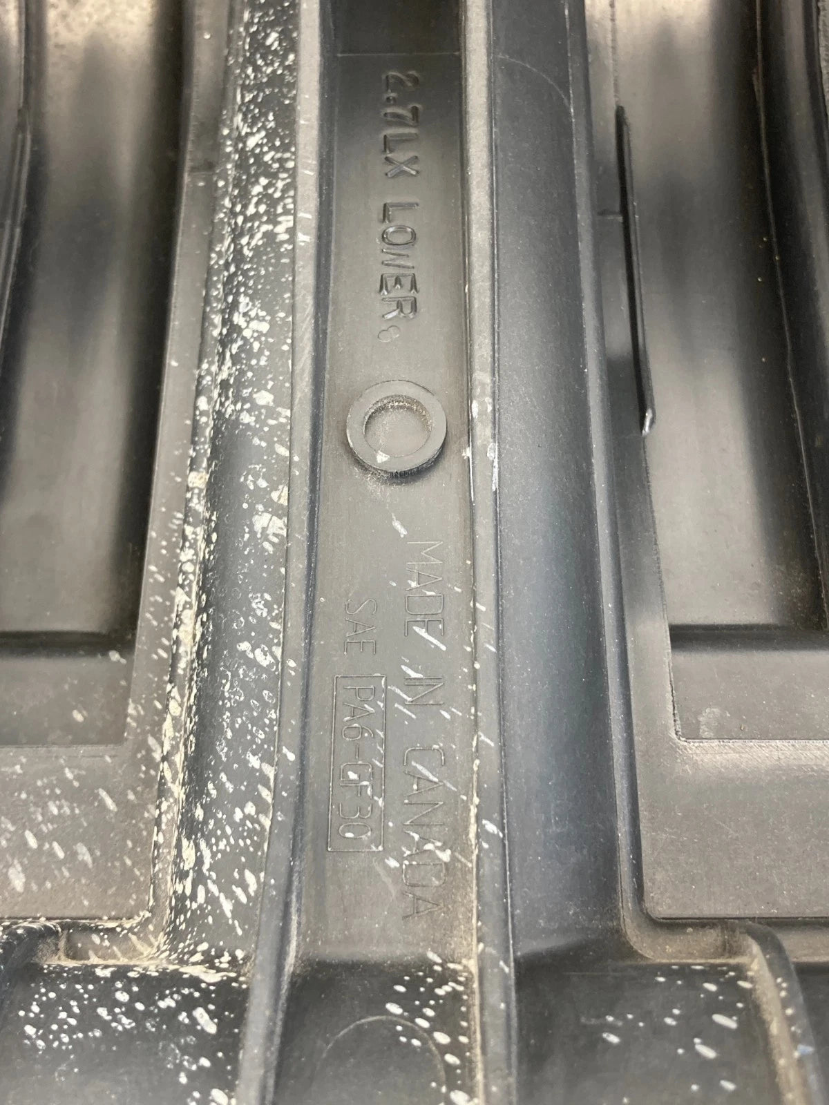 2006-2010 DODGE CHARGER 2.7L UPPER INTAKE MANIFOLD ASSEMBLY OEM