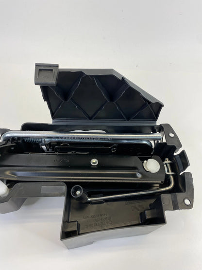 2012-2016 MERCEDES-BENZ E350 EMERGENCY JACK LIFT & TOOL KIT A212-580-02-18