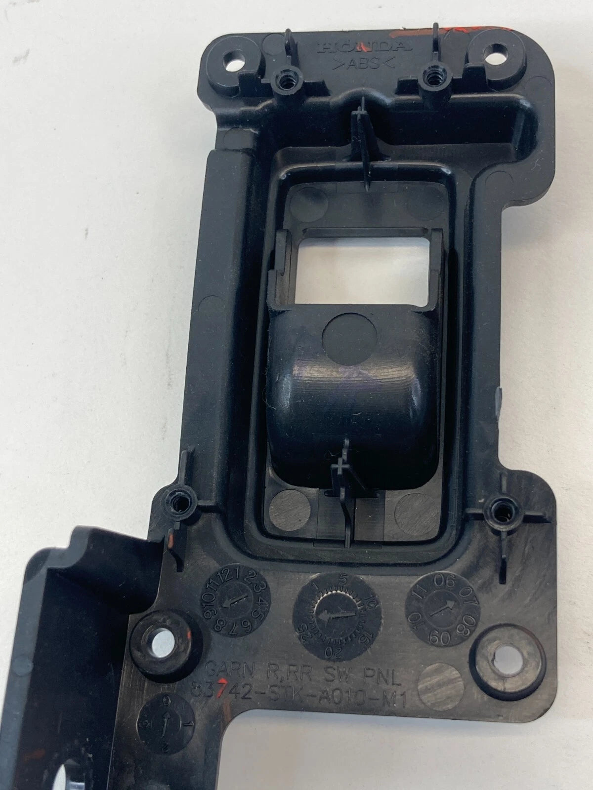 2007-2012 ACURA RDX FRONT RIGHT DOOR WINDOW SWITCH PANEL BASE 83742-STK-A010-M1