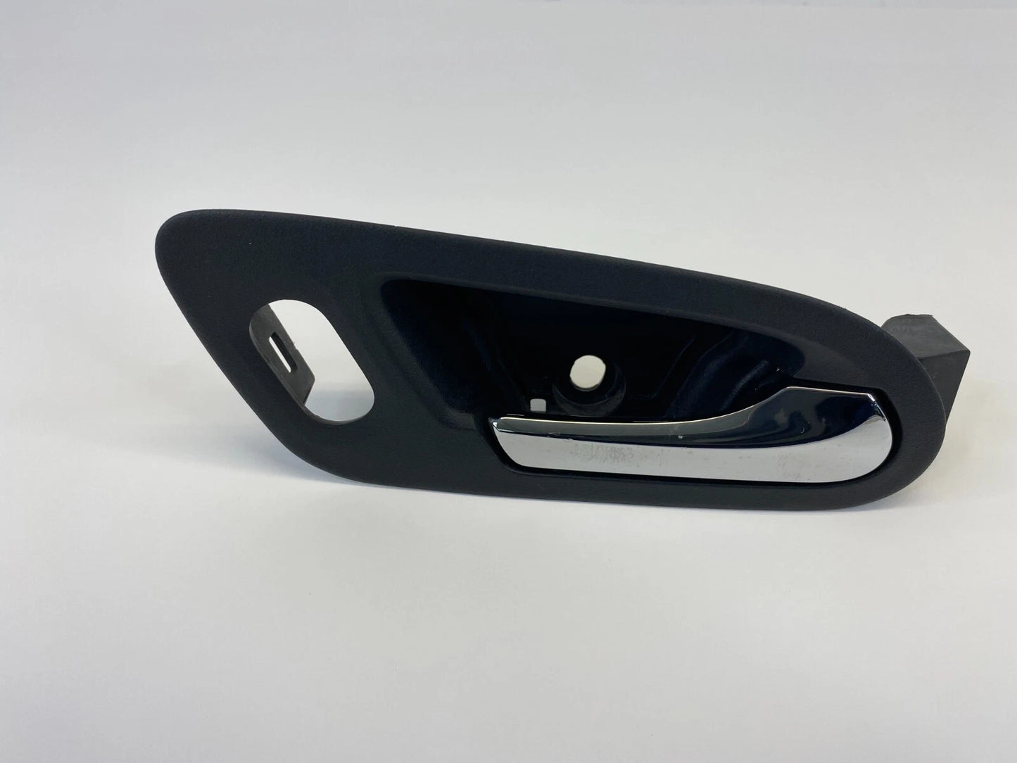 2006 2007 06 07 SATURN VUE REAR RIGHT BACK SIDE INNER DOOR HANDLE 10370960 OEM