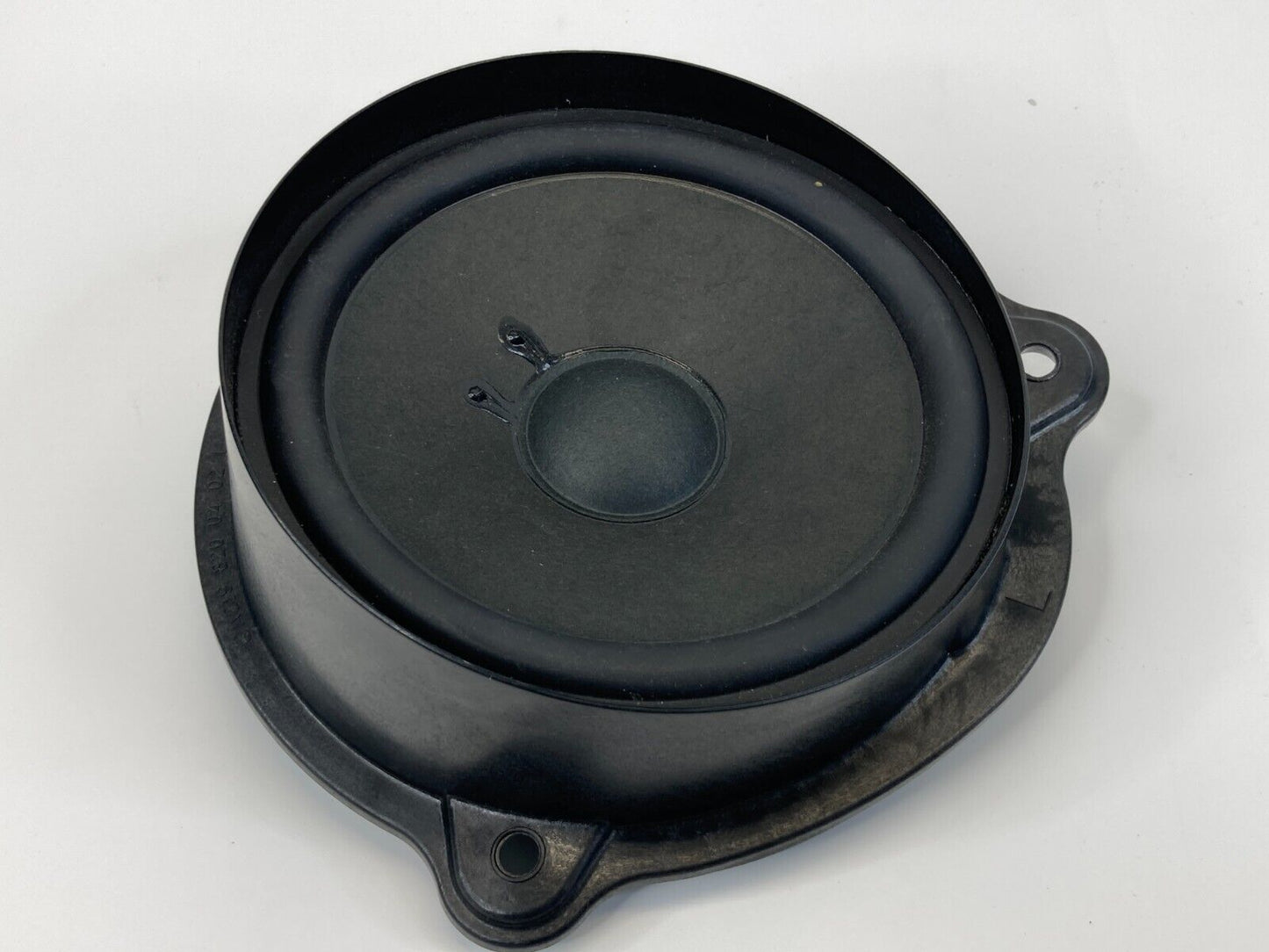 2005-2011 Mercedes-Benz CLS500 Front Left Door Audio Speaker 2198200402 OEM