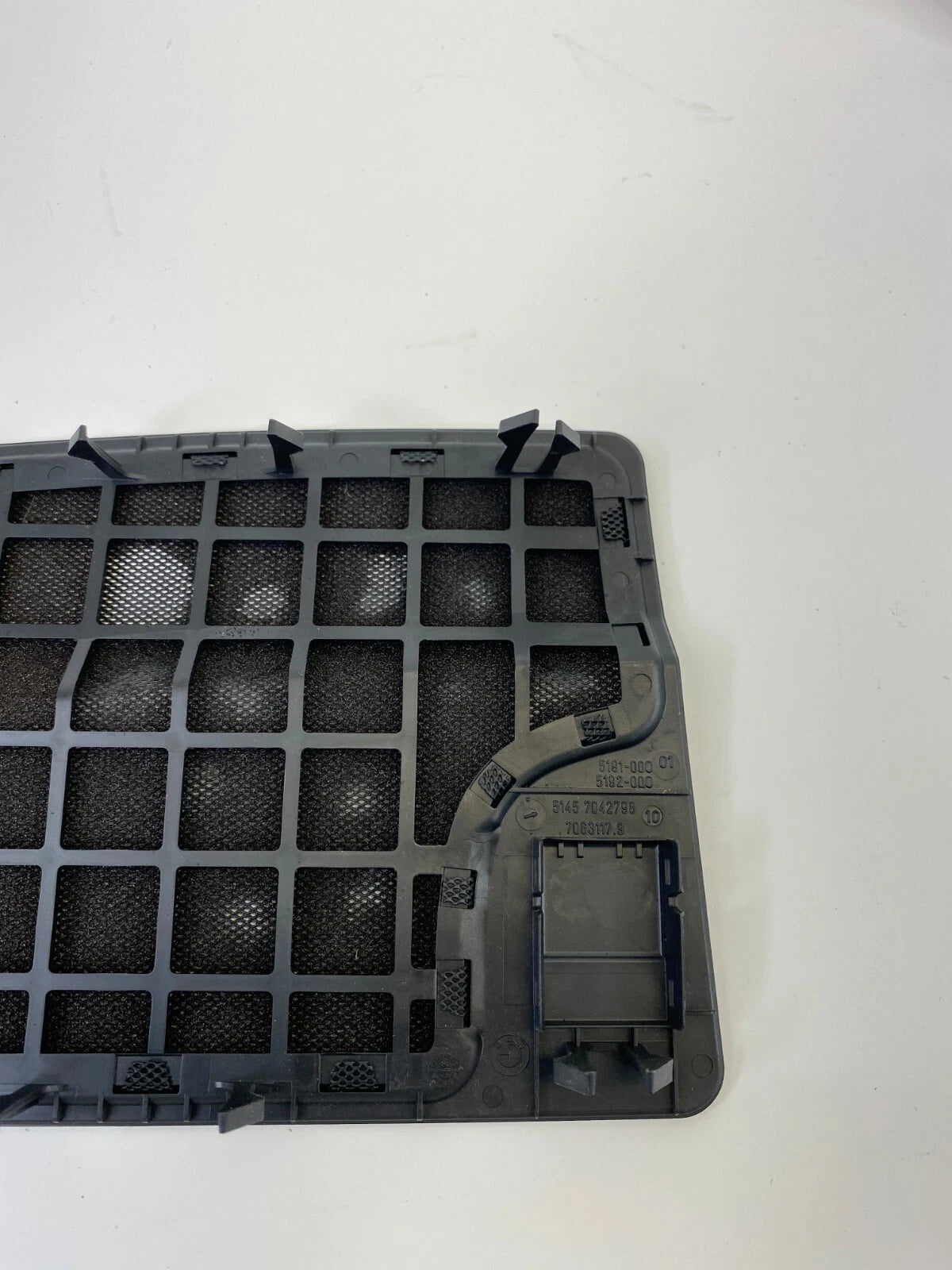 2009 2010 BMW 535I XDRIVE 08-10 535I DASH SPEAKER GRILLE COVER 51457042798 OEM
