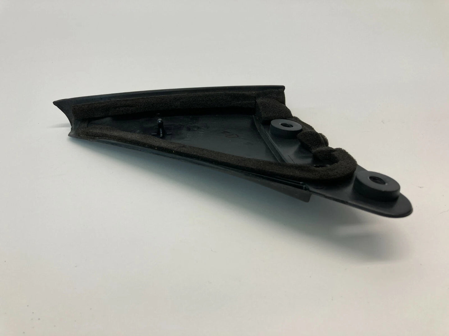 91-94 NISSAN SENTRA FRONT LEFT MIRROR DOOR CORNER INNER COVER TRIM 80293-50Y100