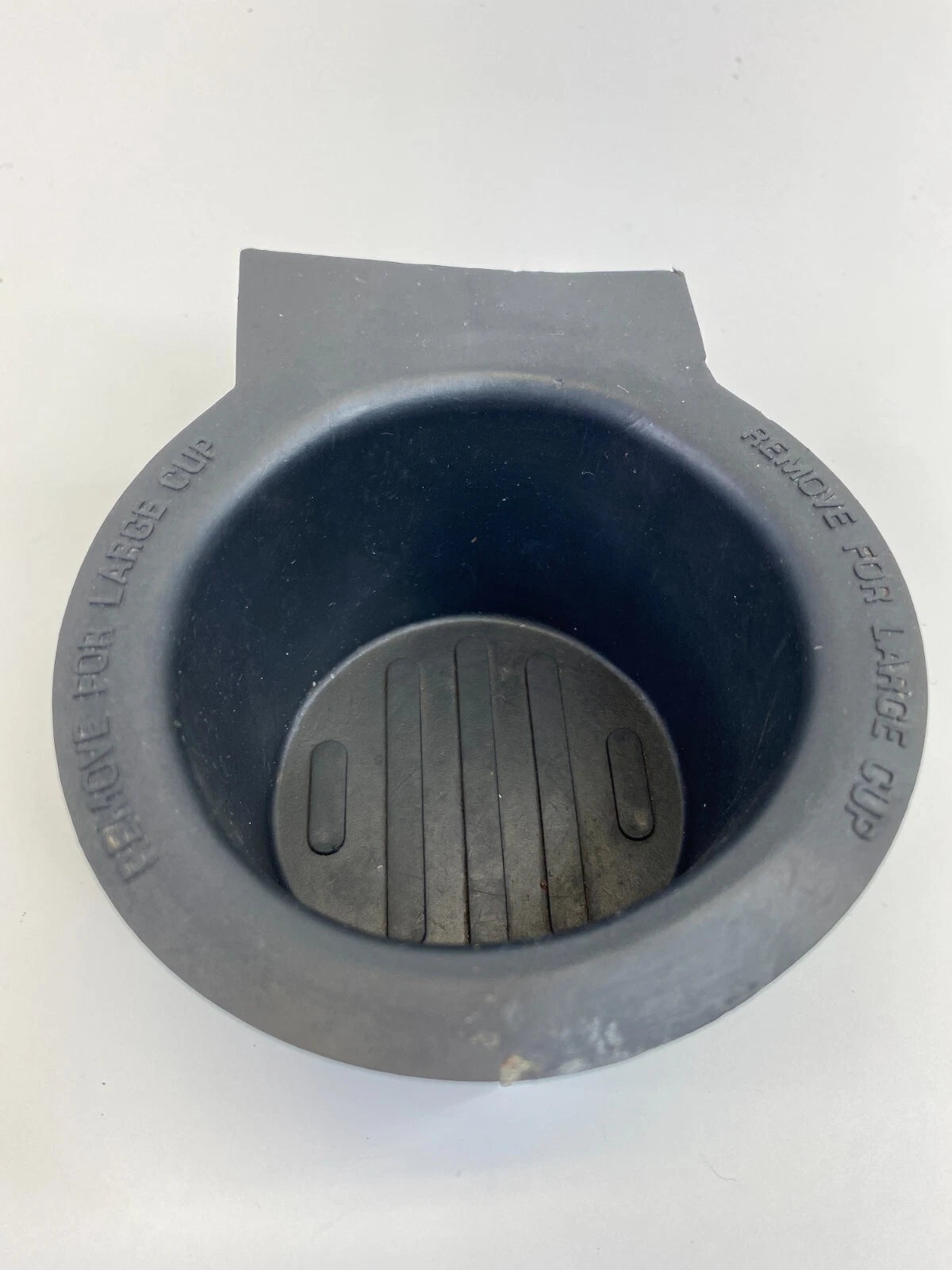 03-06 FORD EXPEDITION CENTER CONSOLE CUP HOLDER RUBBER INSERT 2L1X-78046B94-A